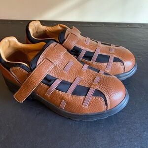 Women Dr. Comfort  (Betty) Brown Leather Casual Sandals with Adjustable Strap
